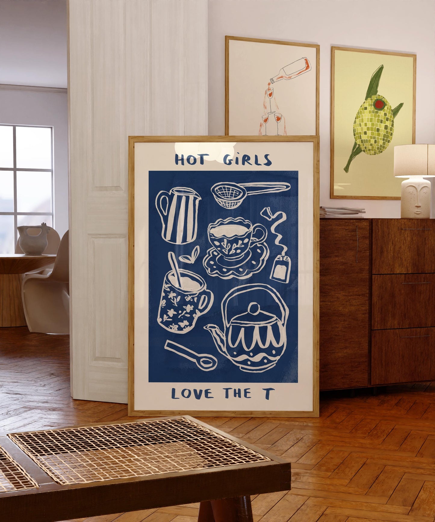 Hot Girls / Boys Love The T