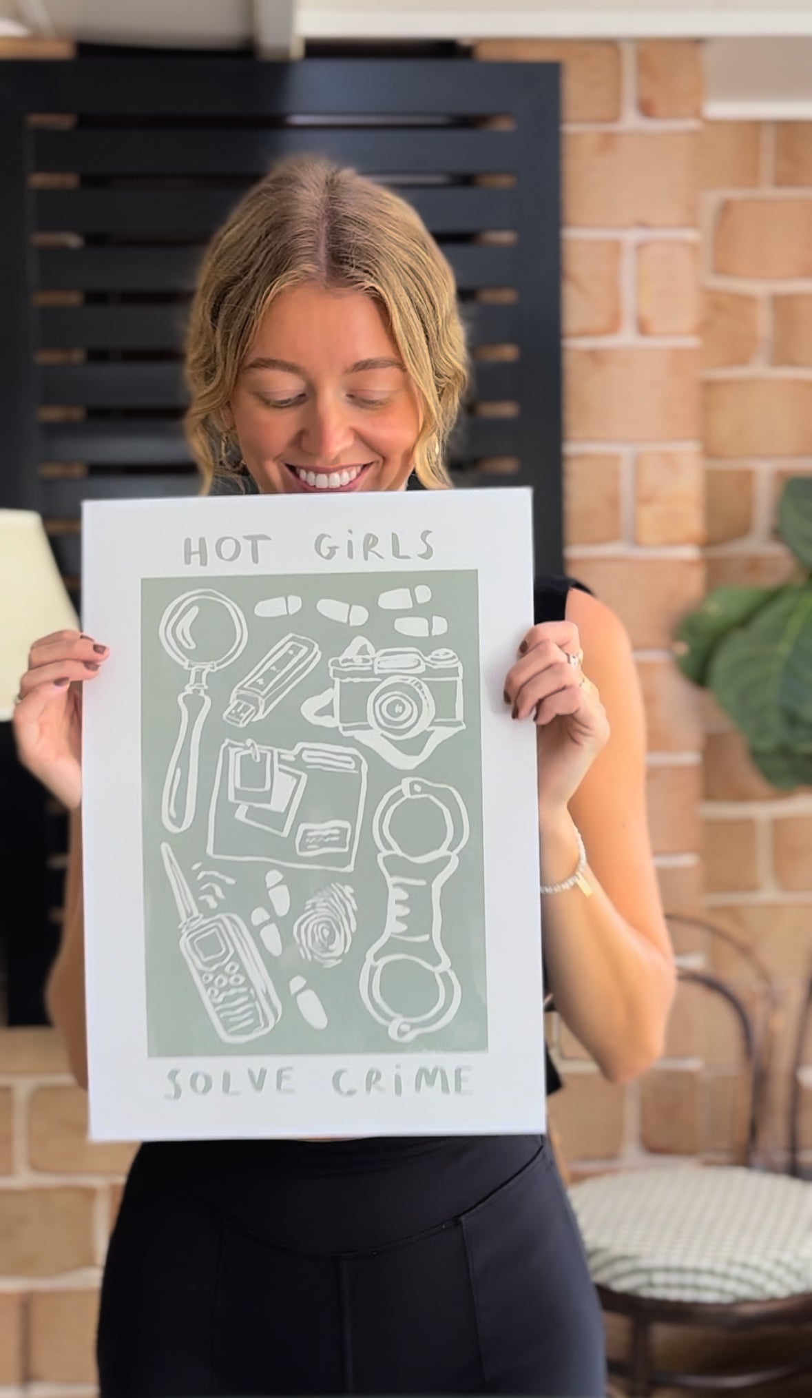 Hot Girls Solve Crime - Detective / Police